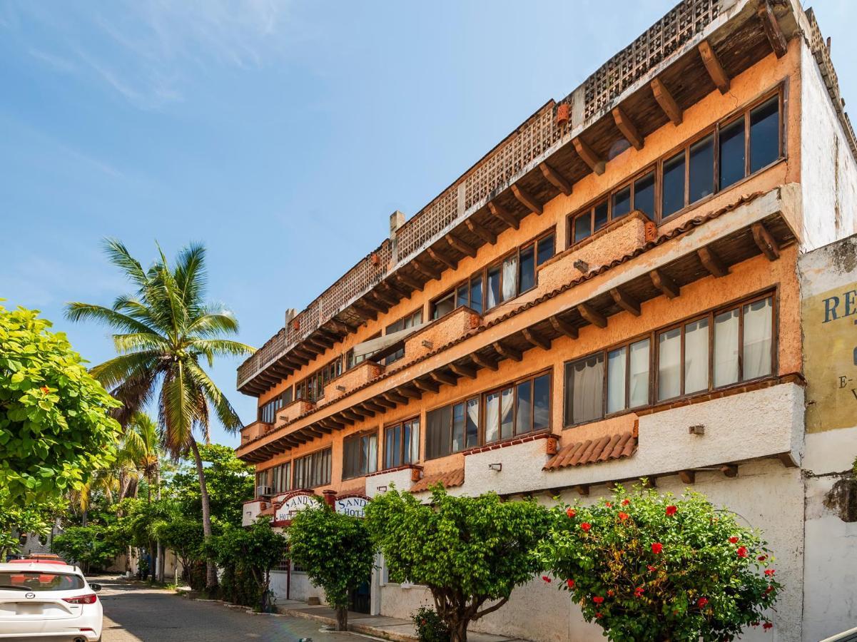 בארה דה נבידאד Oyo Hotel Sands מראה חיצוני תמונה