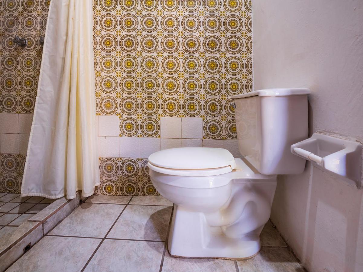בארה דה נבידאד Oyo Hotel Sands מראה חיצוני תמונה